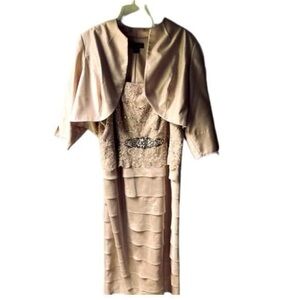 Mother of the bride gown plus size. 18 W